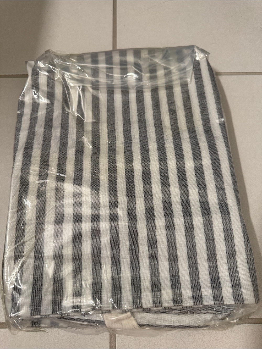 Gray and White Striped Collapsible Laundry Hampers- 2 pack NEW 🏷️ - Picture 6 of 6